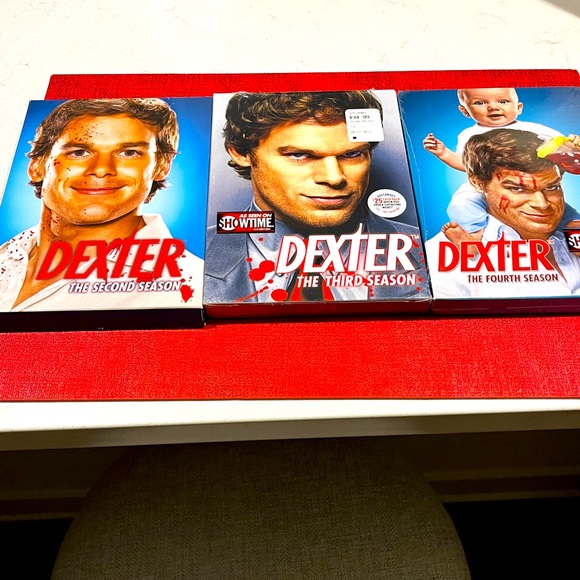 DEXTER SERIES SEASON TWO, THREE & FOUR 📀 DVDS - Picture 1 of 16